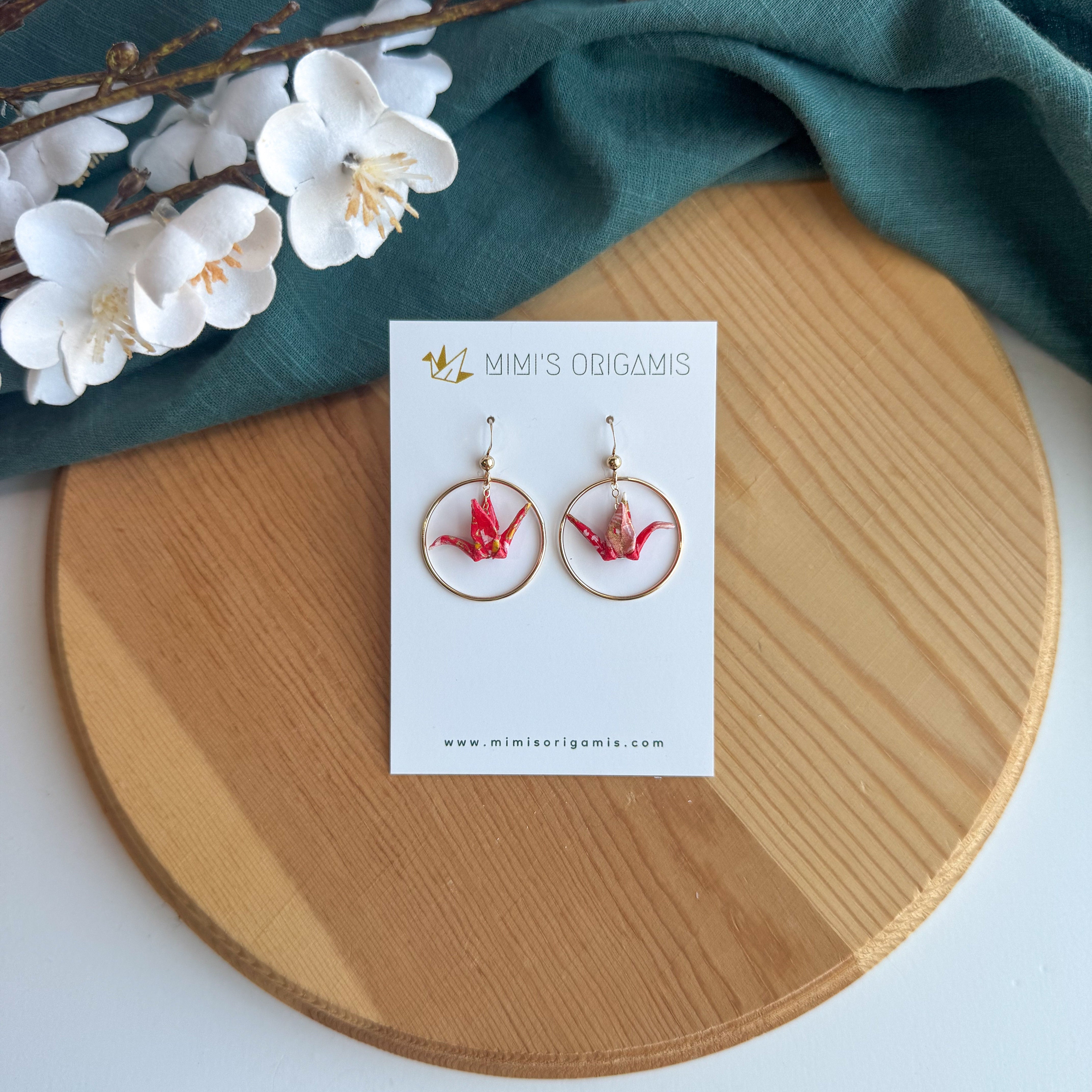 Hoop crane earrings - red