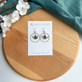 Hoop crane earrings - black