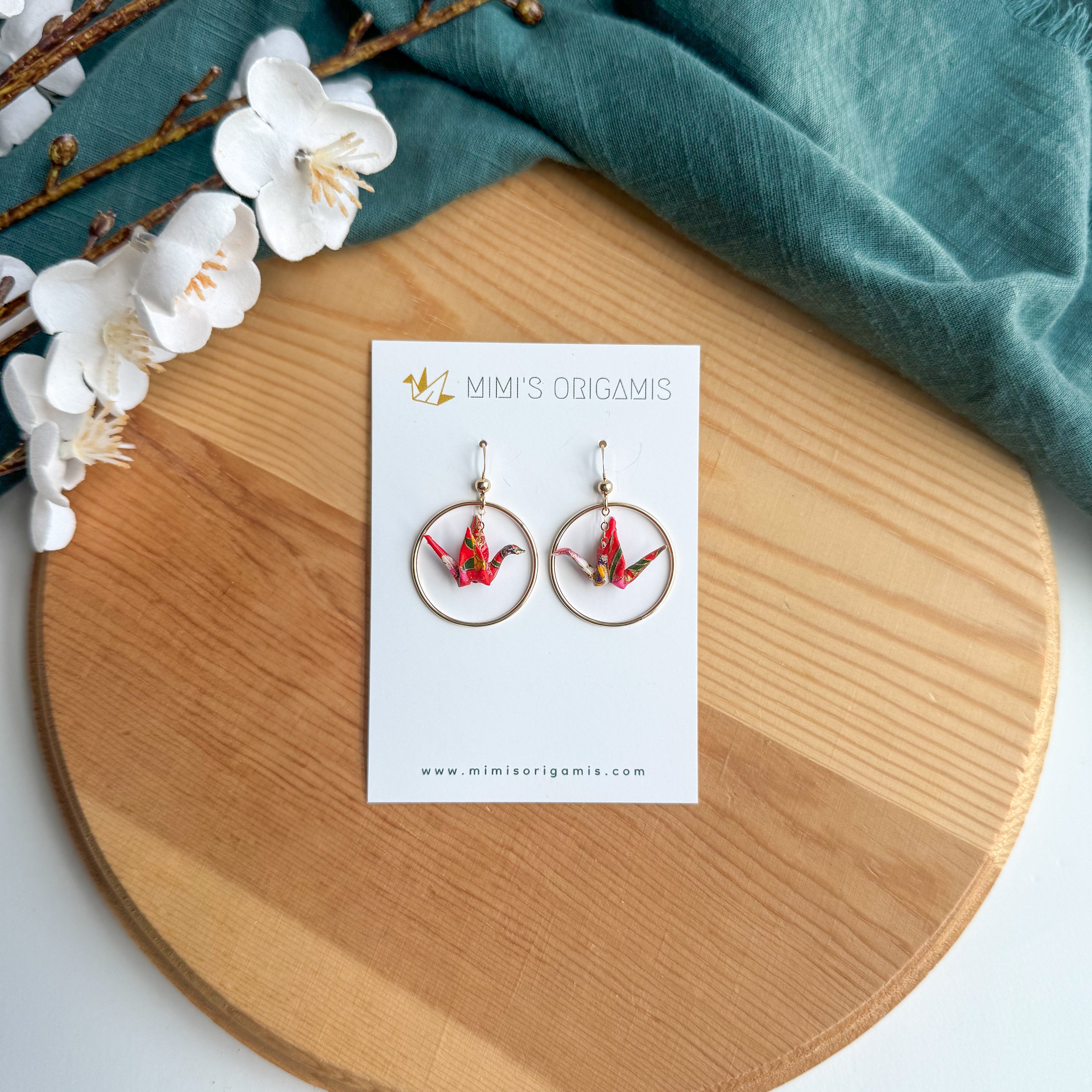 Hoop crane earrings - red