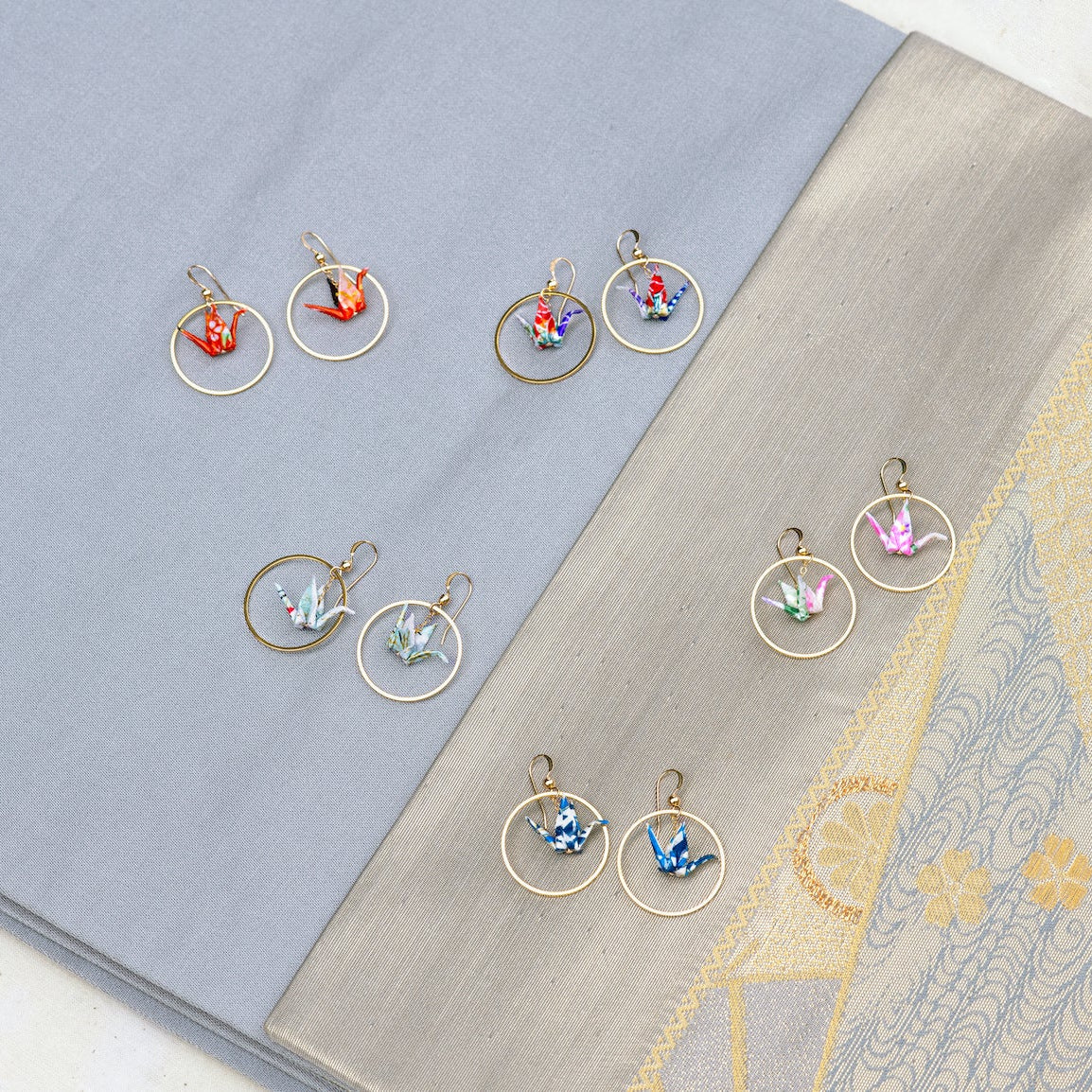 Hoop cranes flatlay